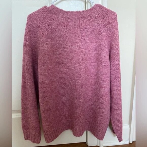 FLASH SALE! 🩷 NWT Pink Sweater! - Picture 6 of 7